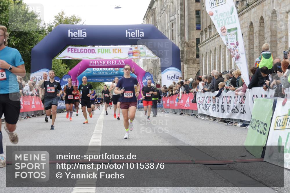 06.09.2026 - CURREX Alsterlauf Yannick Fuchs http://msf.ph/oto/10153876 06.09.2026 09:52:07 Ziel 2118, 2284, 3301, 3789, 3839, 3975, 4250, 4462, 4567, 5321, 5862, 5881, 6092, 6206, 8071, 8280 meine-sportfotos.de