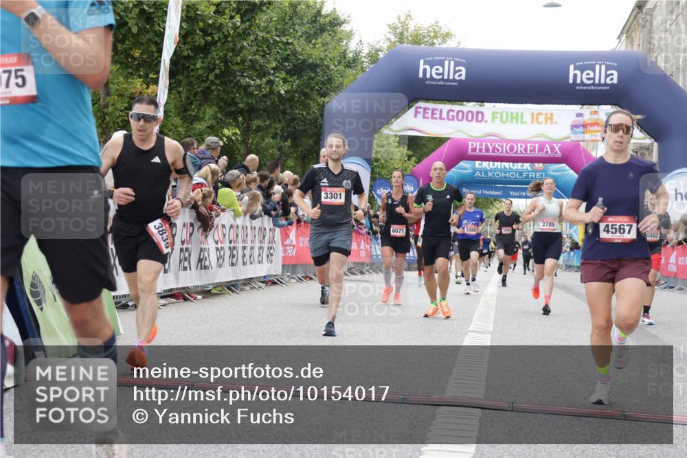 06.09.2026 - CURREX Alsterlauf Yannick Fuchs http://msf.ph/oto/10154017 06.09.2026 09:52:08 Ziel 2118, 2284, 3301, 3789, 3839, 3975, 4250, 4462, 4567, 5321, 5862, 5881, 6092, 6206, 8071, 8280 meine-sportfotos.de