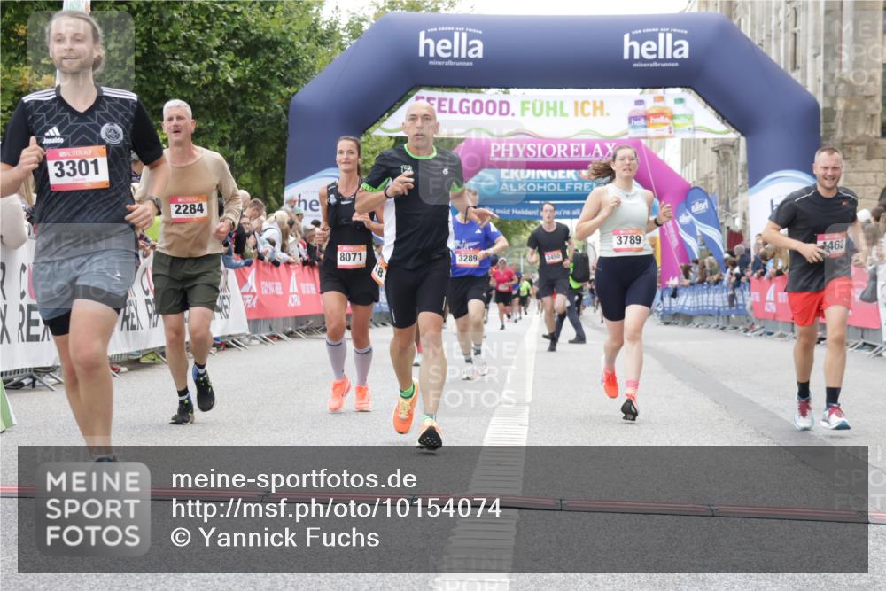 06.09.2026 - CURREX Alsterlauf Yannick Fuchs http://msf.ph/oto/10154074 06.09.2026 09:52:10 Ziel 2118, 2191, 2284, 3289, 3301, 3789, 3839, 3975, 4250, 4462, 4567, 5321, 5881, 6092, 8071 meine-sportfotos.de
