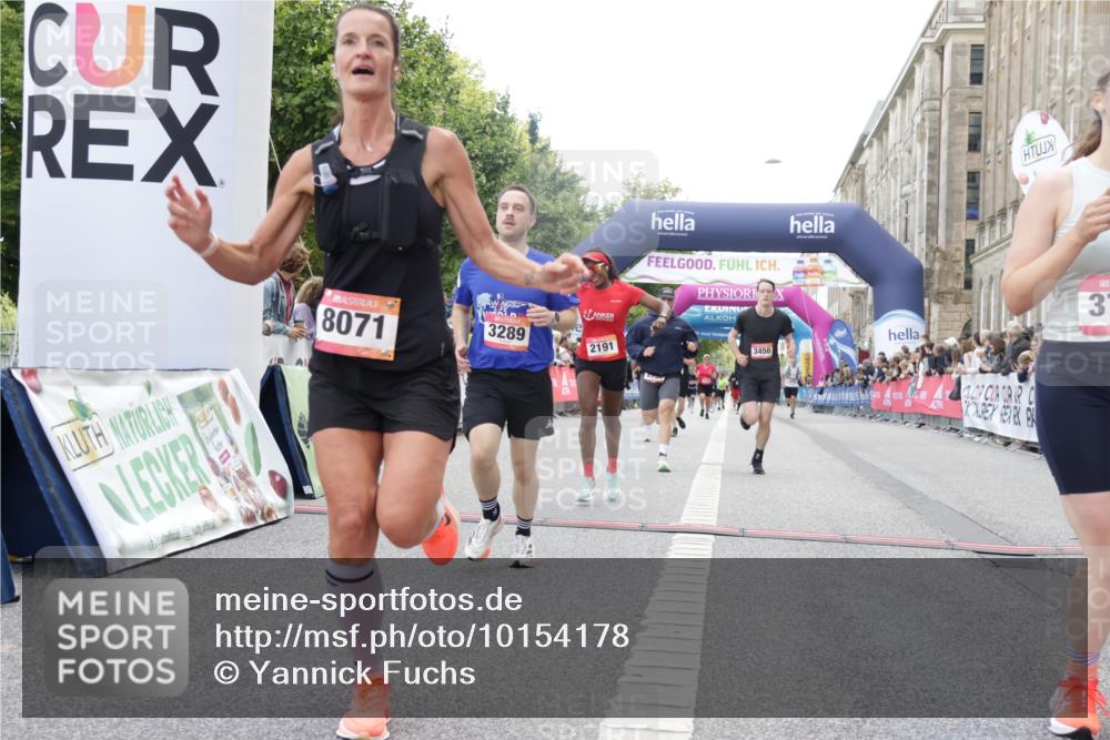 06.09.2026 - CURREX Alsterlauf Yannick Fuchs http://msf.ph/oto/10154178 06.09.2026 09:52:14 Ziel 2118, 2191, 2284, 2758, 3289, 3301, 3450, 3789, 3839, 3975, 4462, 4567, 5129, 5287, 8071 meine-sportfotos.de