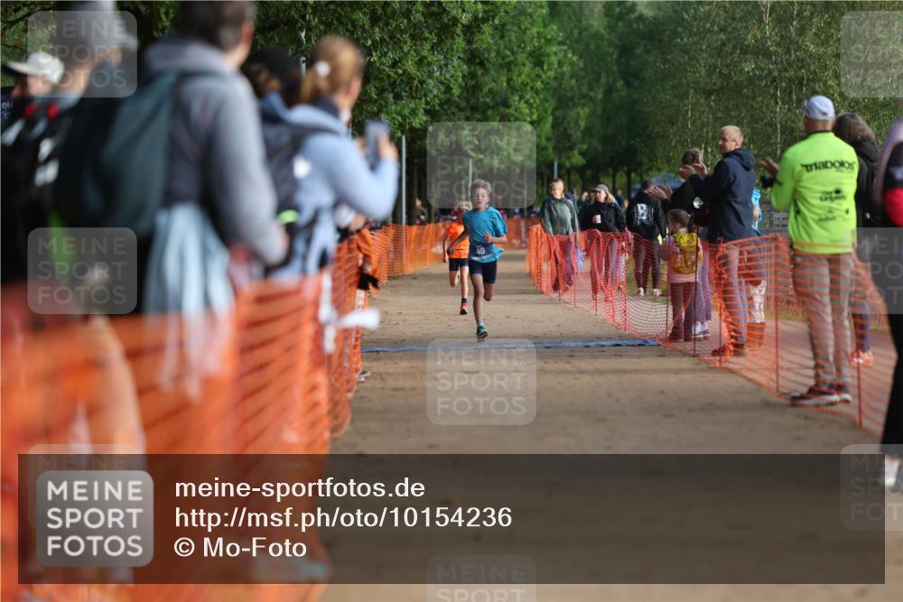 06.09.2026 - 20. Norderstedt Triathlon Mo-Foto http://msf.ph/oto/10154236 06.09.2026 09:09:05 Laufen 49, 210, 8, 34, 35, 43, 48 meine-sportfotos.de