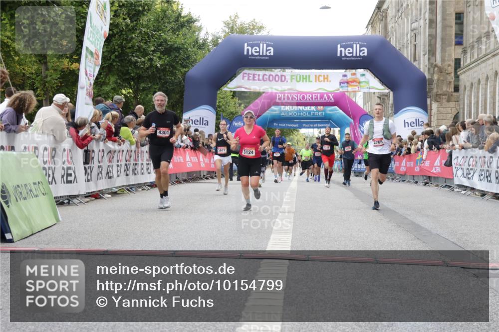 06.09.2026 - CURREX Alsterlauf Yannick Fuchs http://msf.ph/oto/10154799 06.09.2026 09:52:21 Ziel 2191, 2758, 2765, 3124, 3289, 3450, 4301, 5129, 5287, 5677 meine-sportfotos.de