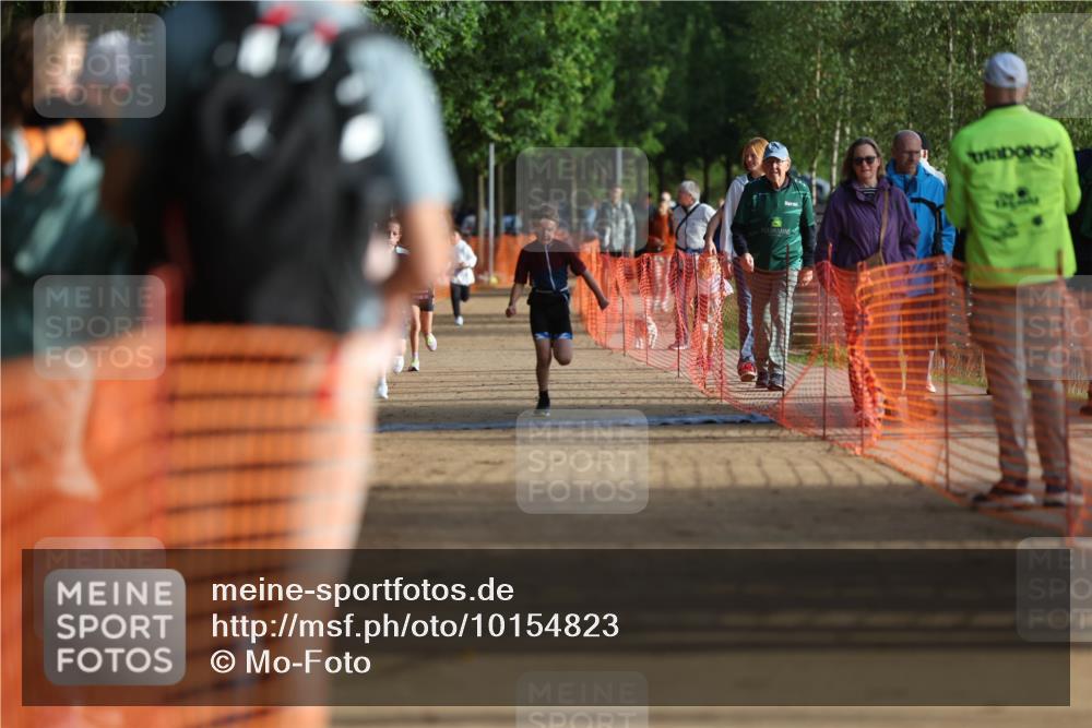 06.09.2026 - 20. Norderstedt Triathlon Mo-Foto http://msf.ph/oto/10154823 06.09.2026 09:11:37 Laufen 39, 44, 47 meine-sportfotos.de