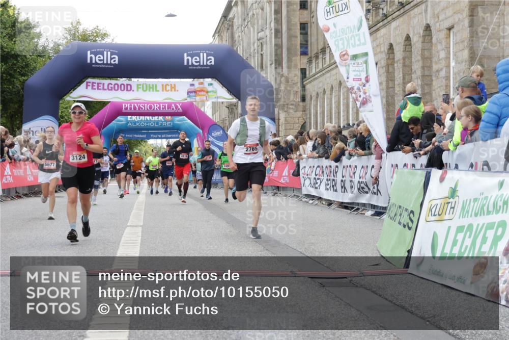 06.09.2026 - CURREX Alsterlauf Yannick Fuchs http://msf.ph/oto/10155050 06.09.2026 09:52:22 Ziel 2191, 2495, 2758, 2765, 3124, 3217, 3316, 3450, 4301, 5129, 5287, 5677 meine-sportfotos.de
