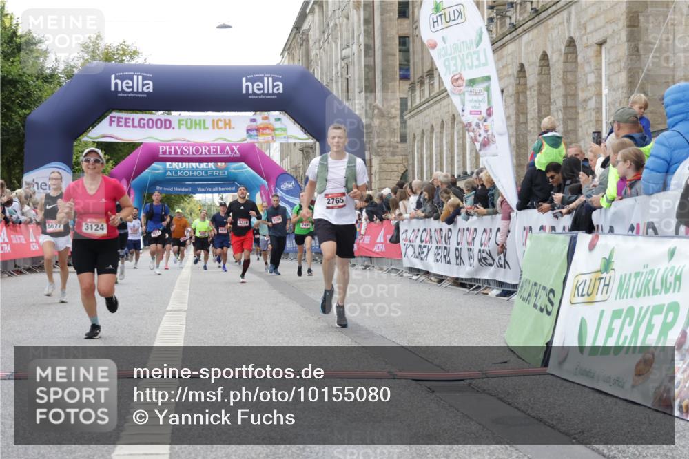 06.09.2026 - CURREX Alsterlauf Yannick Fuchs http://msf.ph/oto/10155080 06.09.2026 09:52:22 Ziel 2191, 2495, 2758, 2765, 3124, 3217, 3316, 3450, 4301, 5129, 5287, 5677 meine-sportfotos.de