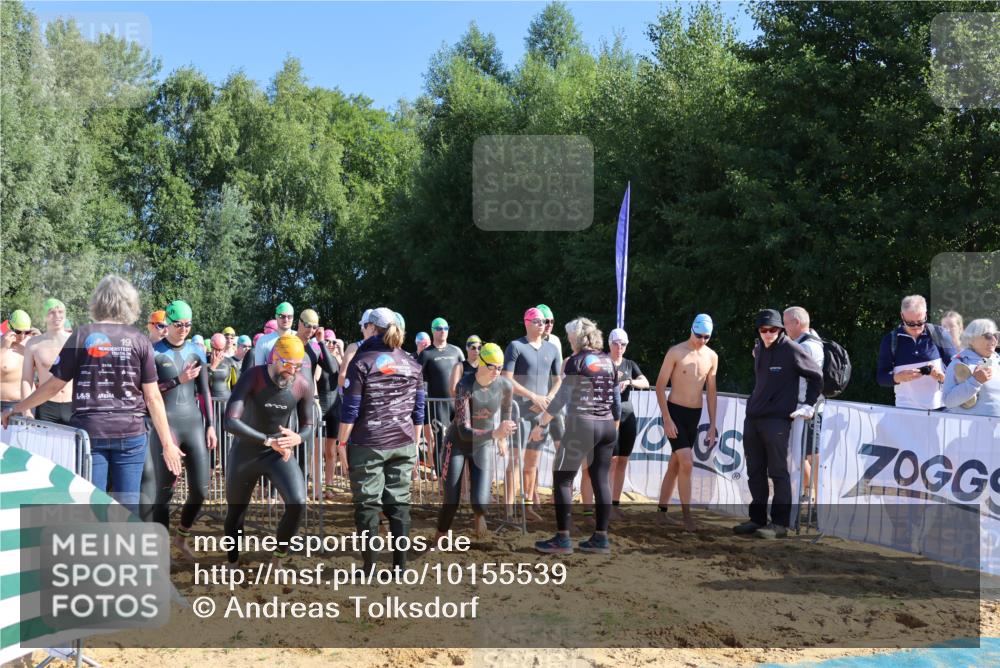 06.09.2026 - 20. Norderstedt Triathlon Andreas Tolksdorf http://msf.ph/oto/10155539 06.09.2026 10:40:38 Schwimmen 161, 1257, 1272 meine-sportfotos.de