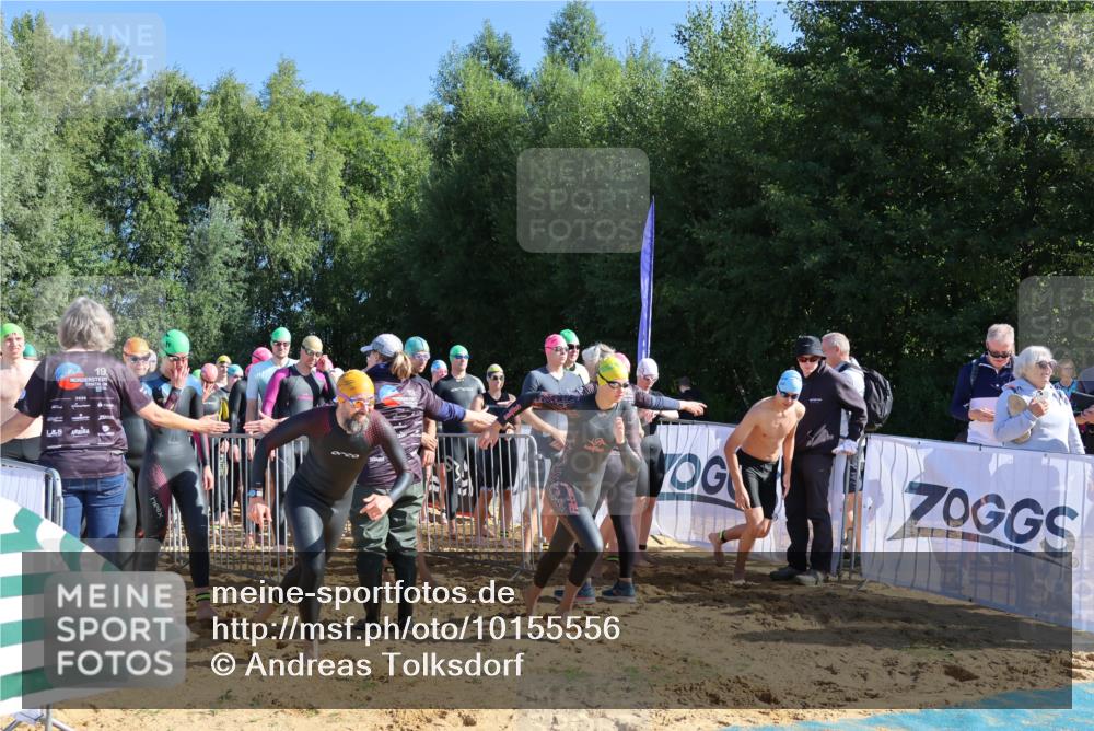 06.09.2026 - 20. Norderstedt Triathlon Andreas Tolksdorf http://msf.ph/oto/10155556 06.09.2026 10:40:38 Schwimmen 161, 1257, 1272 meine-sportfotos.de