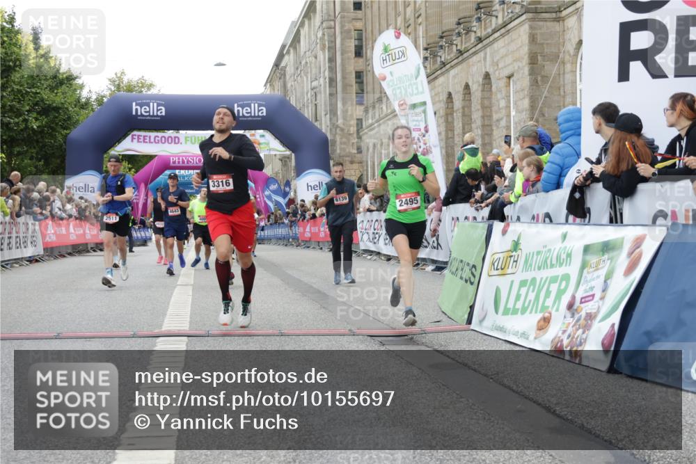06.09.2026 - CURREX Alsterlauf Yannick Fuchs http://msf.ph/oto/10155697 06.09.2026 09:52:26 Ziel 2495, 2511, 2765, 2970, 3124, 3217, 3316, 4005, 4301, 4643, 4935, 5323, 5454, 5677, 6139 meine-sportfotos.de