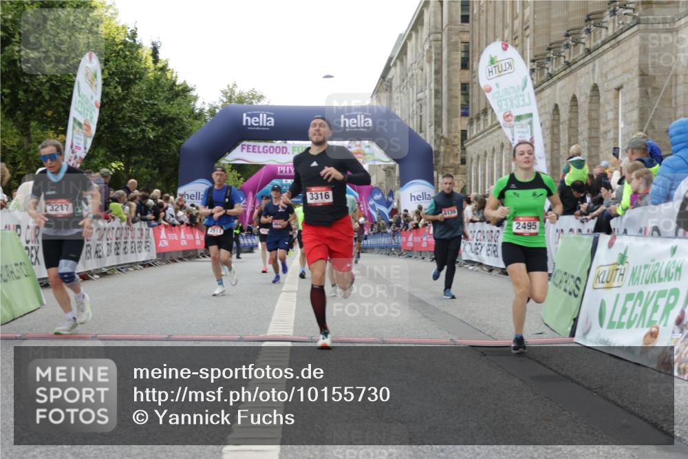 06.09.2026 - CURREX Alsterlauf Yannick Fuchs http://msf.ph/oto/10155730 06.09.2026 09:52:26 Ziel 2495, 2511, 2765, 2970, 3124, 3217, 3316, 4005, 4301, 4643, 4935, 5323, 5454, 5677, 6139 meine-sportfotos.de