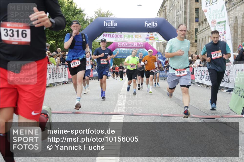 06.09.2026 - CURREX Alsterlauf Yannick Fuchs http://msf.ph/oto/10156005 06.09.2026 09:52:28 Ziel 2495, 2511, 2529, 2765, 2970, 3124, 3217, 3316, 4005, 4301, 4643, 4935, 5294, 5323, 5454, 5677, 6139 meine-sportfotos.de