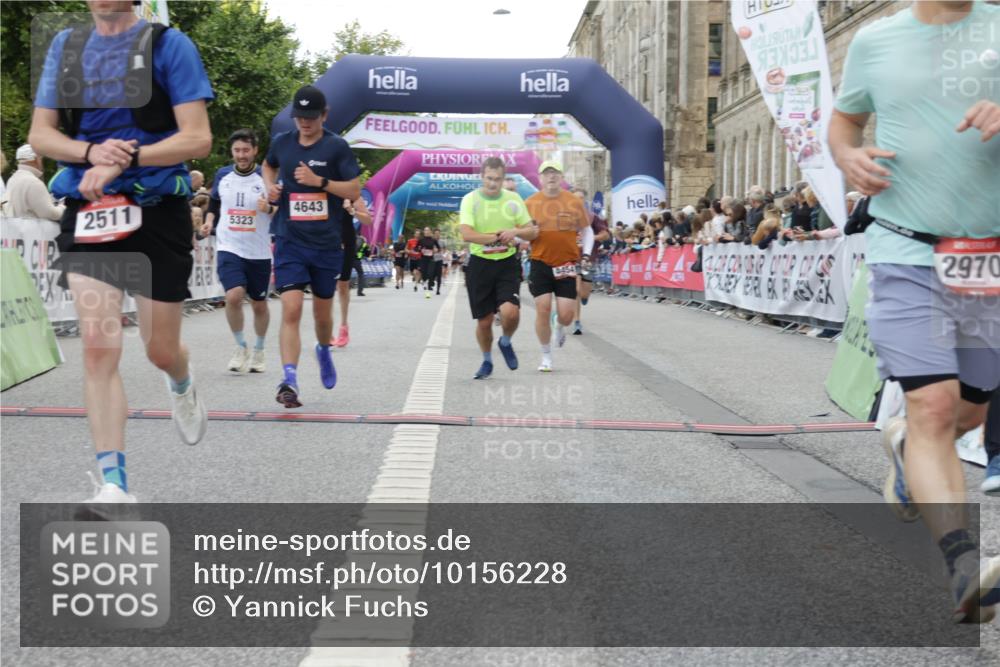 06.09.2026 - CURREX Alsterlauf Yannick Fuchs http://msf.ph/oto/10156228 06.09.2026 09:52:29 Ziel 2495, 2511, 2529, 2765, 2970, 3124, 3217, 3316, 4005, 4301, 4643, 4935, 5294, 5323, 5454, 5677, 6139 meine-sportfotos.de