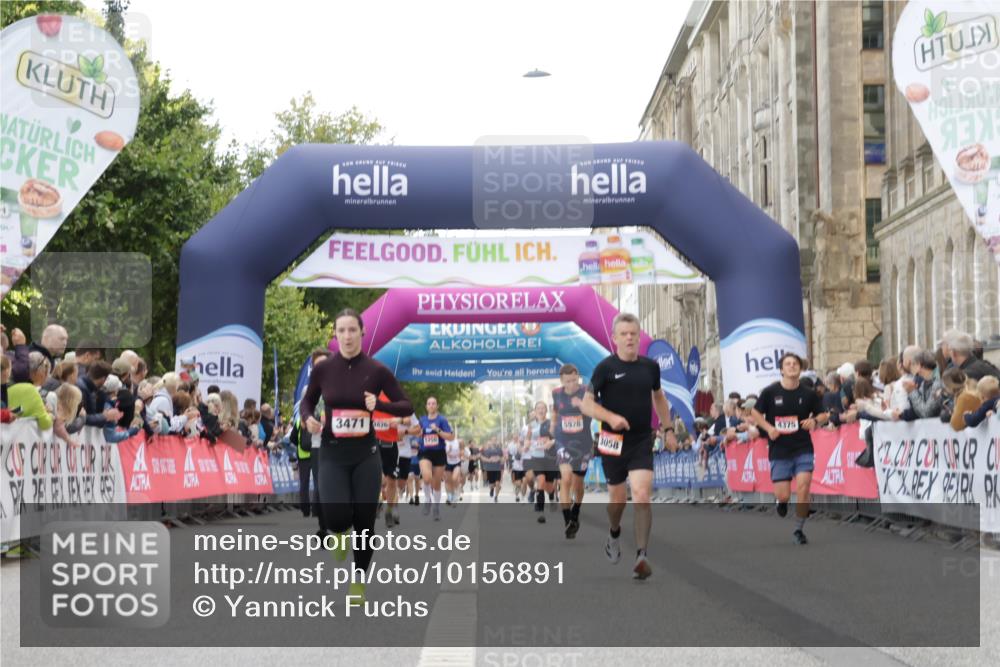 06.09.2026 - CURREX Alsterlauf Yannick Fuchs http://msf.ph/oto/10156891 06.09.2026 09:52:35 Ziel 2511, 2529, 2970, 3058, 3471, 4005, 4375, 4643, 4935, 5294, 5323, 5454, 5928, 6139, 8226 meine-sportfotos.de