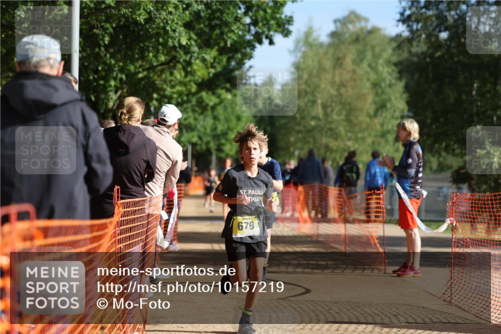 06.09.2026 - 20. Norderstedt Triathlon Mo-Foto http://msf.ph/oto/10157219 06.09.2026 09:47:25 Laufen 679 meine-sportfotos.de