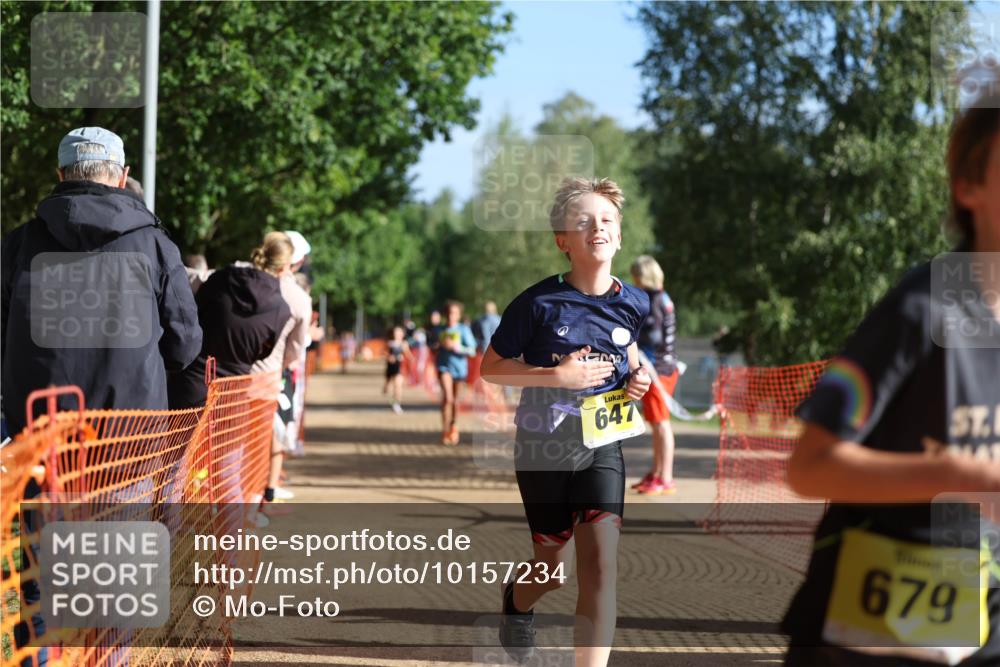 06.09.2026 - 20. Norderstedt Triathlon Mo-Foto http://msf.ph/oto/10157234 06.09.2026 09:47:28 Laufen 647, 679 meine-sportfotos.de