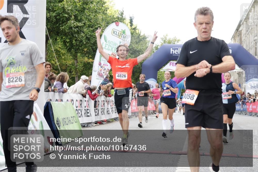 06.09.2026 - CURREX Alsterlauf Yannick Fuchs http://msf.ph/oto/10157436 06.09.2026 09:52:41 Ziel 2936, 3058, 3380, 3471, 3808, 4375, 4457, 4826, 5750, 5928, 8226 meine-sportfotos.de
