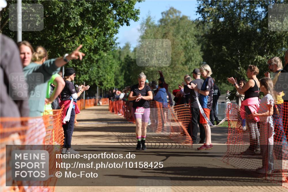 06.09.2026 - 20. Norderstedt Triathlon Mo-Foto http://msf.ph/oto/10158425 06.09.2026 10:35:13 Laufen 1233, 1233 meine-sportfotos.de