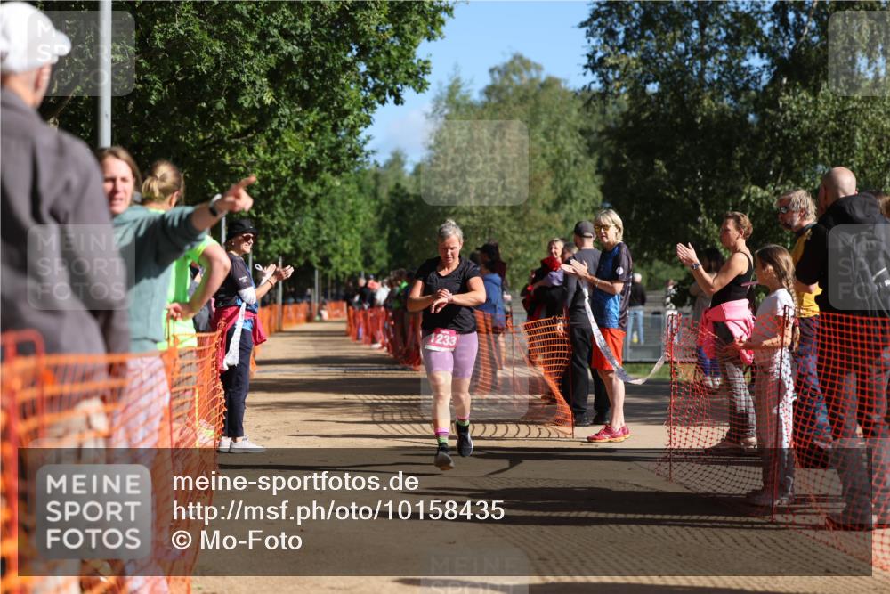 06.09.2026 - 20. Norderstedt Triathlon Mo-Foto http://msf.ph/oto/10158435 06.09.2026 10:35:13 Laufen 1233, 1233 meine-sportfotos.de