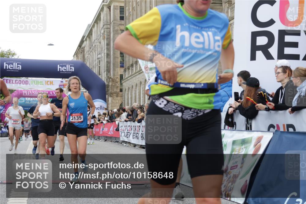 06.09.2026 - CURREX Alsterlauf Yannick Fuchs http://msf.ph/oto/10158648 06.09.2026 09:52:52 Ziel 2438, 2465, 2510, 2799, 3135, 3954, 3971, 4226, 4457, 4570, 5048, 6232, 8025, 8324 meine-sportfotos.de