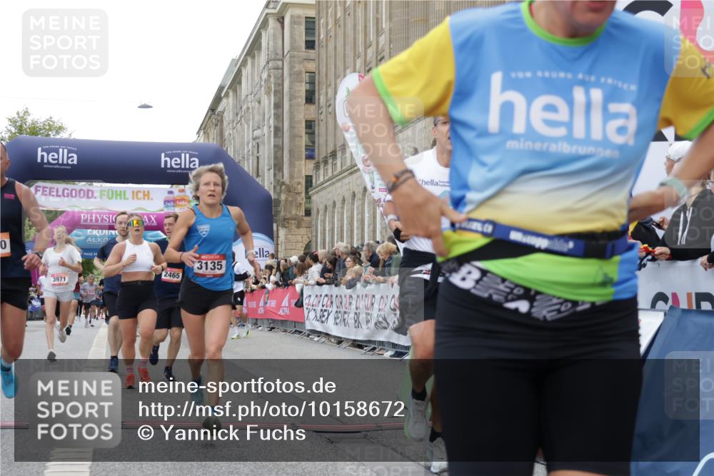 06.09.2026 - CURREX Alsterlauf Yannick Fuchs http://msf.ph/oto/10158672 06.09.2026 09:52:52 Ziel 2438, 2465, 2510, 2799, 3135, 3954, 3971, 4226, 4457, 4570, 5048, 6232, 8025, 8324 meine-sportfotos.de