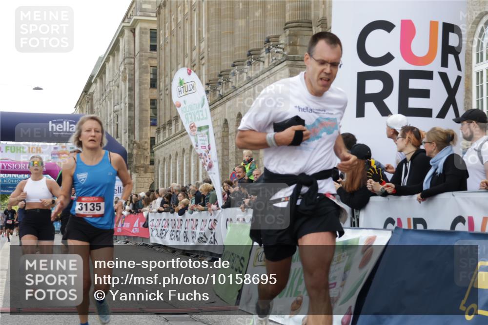 06.09.2026 - CURREX Alsterlauf Yannick Fuchs http://msf.ph/oto/10158695 06.09.2026 09:52:52 Ziel 2438, 2465, 2510, 2799, 3135, 3954, 3971, 4226, 4457, 4570, 5048, 6232, 8025, 8324 meine-sportfotos.de