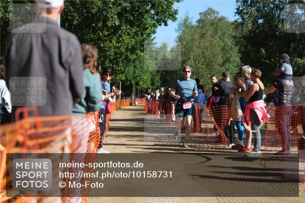 06.09.2026 - 20. Norderstedt Triathlon Mo-Foto http://msf.ph/oto/10158731 06.09.2026 10:36:29 Laufen 122, 737, 1223, 1223, 1494, 1494 meine-sportfotos.de
