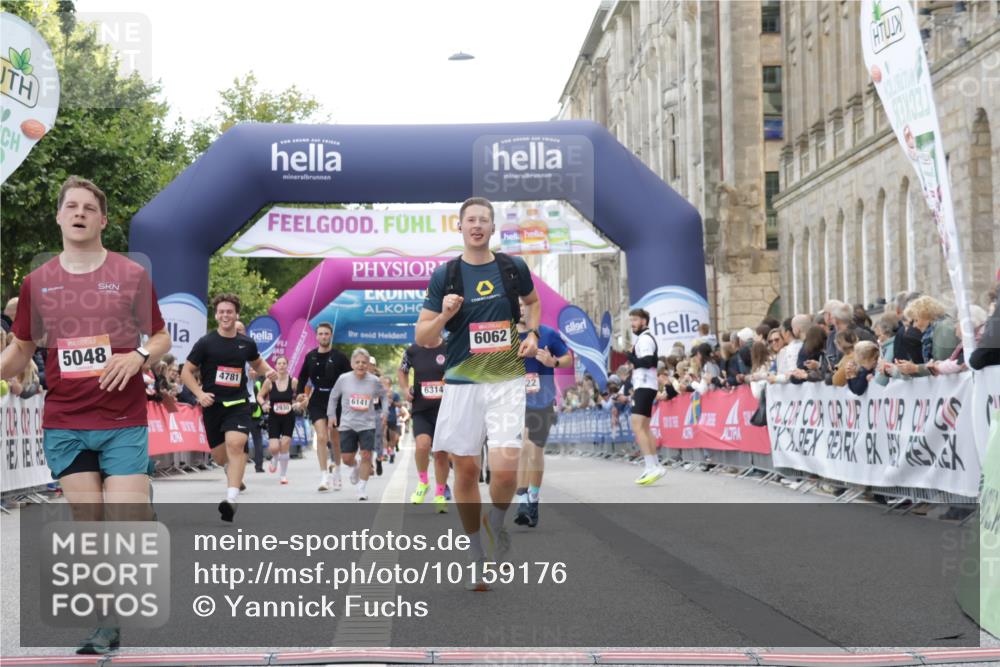 06.09.2026 - CURREX Alsterlauf Yannick Fuchs http://msf.ph/oto/10159176 06.09.2026 09:52:57 Ziel 2336, 2438, 2465, 2510, 3135, 3594, 3954, 3971, 4226, 4329, 4570, 4780, 4781, 5048, 5522, 6062, 6141, 6232, 6314, 8025, 8324 meine-sportfotos.de