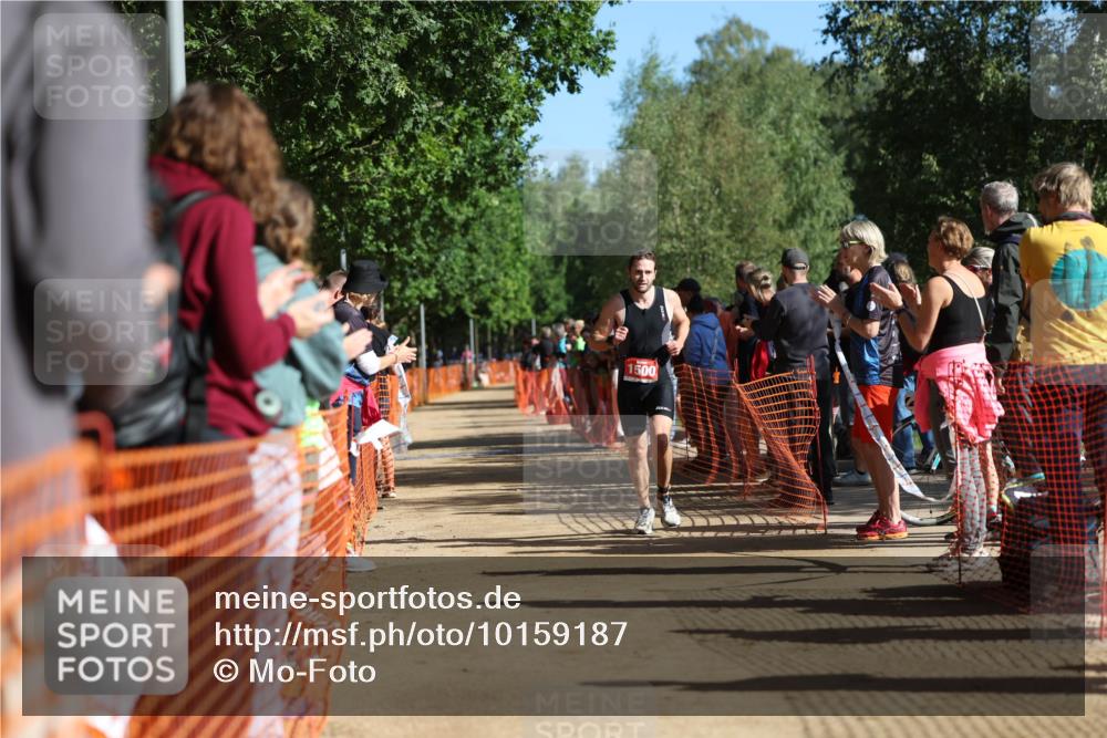 06.09.2026 - 20. Norderstedt Triathlon Mo-Foto http://msf.ph/oto/10159187 06.09.2026 10:37:47 Laufen 1500, 1217, 1217 meine-sportfotos.de