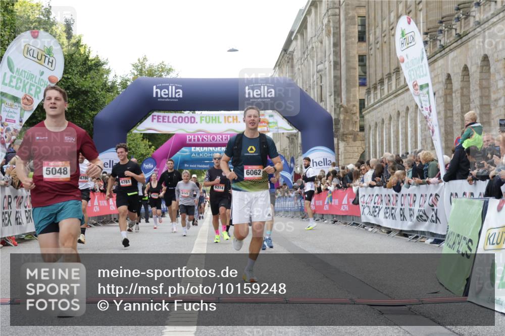 06.09.2026 - CURREX Alsterlauf Yannick Fuchs http://msf.ph/oto/10159248 06.09.2026 09:52:57 Ziel 2336, 2438, 2465, 2510, 3135, 3594, 3954, 3971, 4226, 4329, 4570, 4780, 4781, 5048, 5522, 6062, 6141, 6232, 6314, 8025, 8324 meine-sportfotos.de
