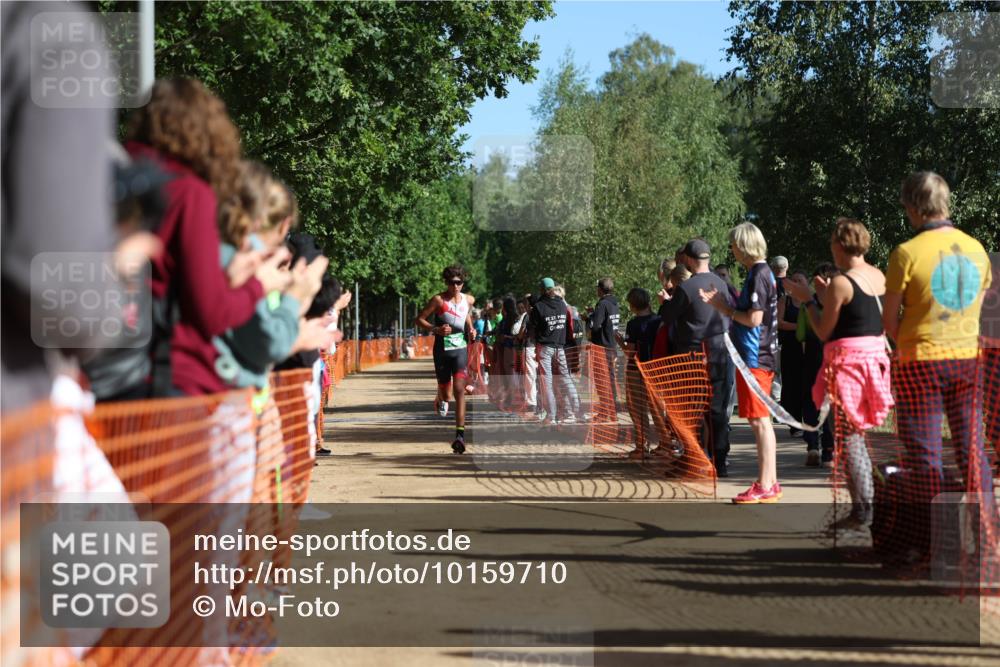 06.09.2026 - 20. Norderstedt Triathlon Mo-Foto http://msf.ph/oto/10159710 06.09.2026 10:39:17 Laufen 736, 750 meine-sportfotos.de
