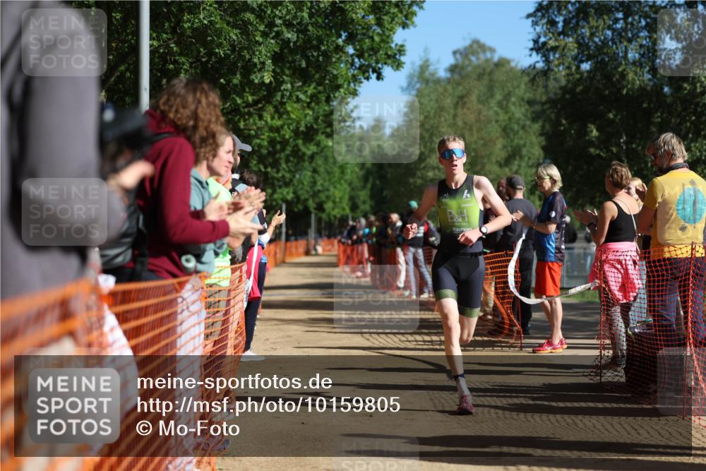 06.09.2026 - 20. Norderstedt Triathlon Mo-Foto http://msf.ph/oto/10159805 06.09.2026 10:39:32 Laufen 766, 1220, 1220 meine-sportfotos.de