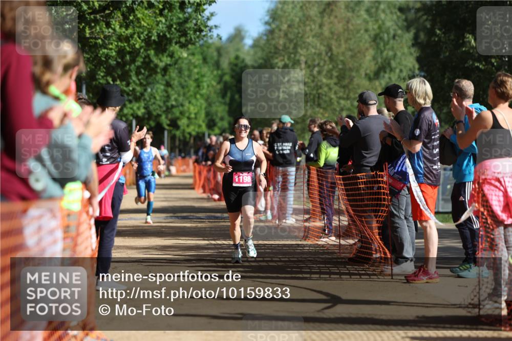 06.09.2026 - 20. Norderstedt Triathlon Mo-Foto http://msf.ph/oto/10159833 06.09.2026 10:40:29 Laufen 1198, 1198, 1198 meine-sportfotos.de
