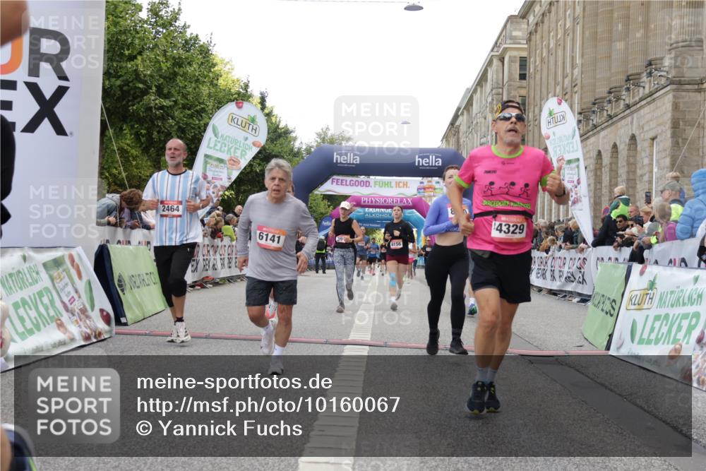 06.09.2026 - CURREX Alsterlauf Yannick Fuchs http://msf.ph/oto/10160067 06.09.2026 09:53:03 Ziel 2336, 2464, 2930, 3594, 3913, 4269, 4329, 4780, 4781, 5048, 5202, 5253, 5522, 6062, 6141, 6156, 6314, 8190, 8334 meine-sportfotos.de