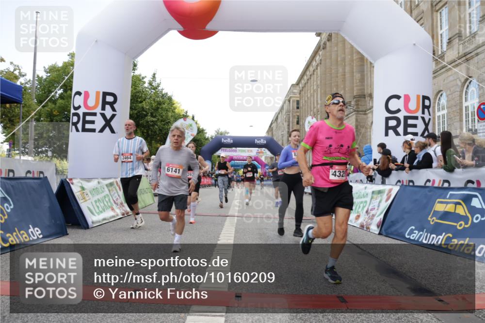 06.09.2026 - CURREX Alsterlauf Yannick Fuchs http://msf.ph/oto/10160209 06.09.2026 09:53:03 Ziel 2336, 2464, 2930, 3594, 3913, 4269, 4329, 4780, 4781, 5048, 5202, 5253, 5522, 6062, 6141, 6156, 6314, 8190, 8334 meine-sportfotos.de