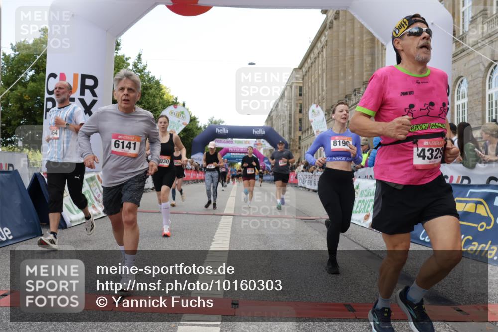 06.09.2026 - CURREX Alsterlauf Yannick Fuchs http://msf.ph/oto/10160303 06.09.2026 09:53:04 Ziel 2336, 2464, 2930, 3594, 3913, 4269, 4329, 4336, 4780, 4781, 5048, 5202, 5253, 5522, 6062, 6141, 6156, 6314, 8190, 8334 meine-sportfotos.de