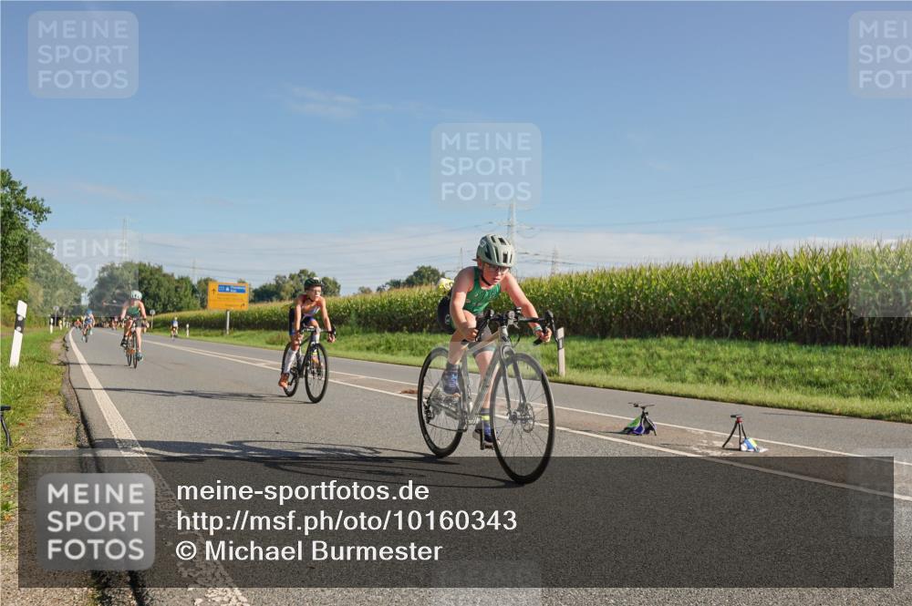 06.09.2026 - 20. Norderstedt Triathlon Michael Burmester http://msf.ph/oto/10160343 06.09.2026 09:37:43 Radfahren 621, 638, 655, 657 meine-sportfotos.de