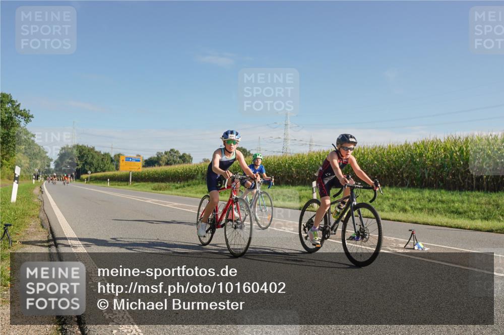 06.09.2026 - 20. Norderstedt Triathlon Michael Burmester http://msf.ph/oto/10160402 06.09.2026 09:38:19 Radfahren 606, 627, 629, 643, 675, 678, 694, 696 meine-sportfotos.de