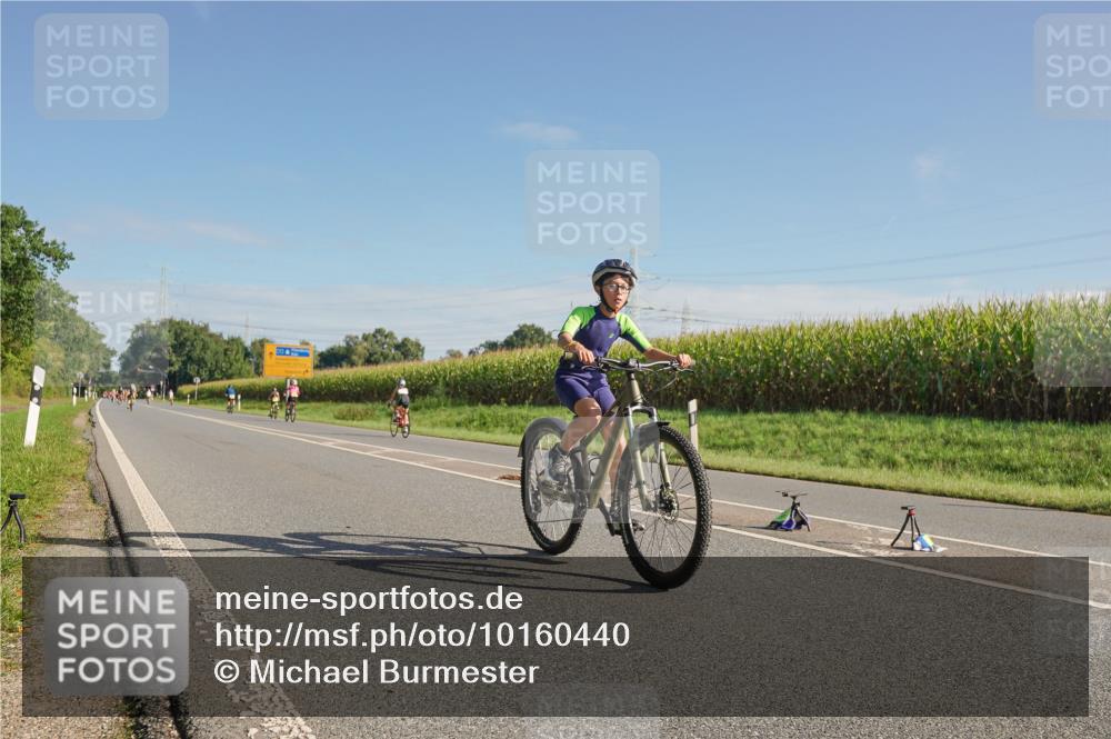 06.09.2026 - 20. Norderstedt Triathlon Michael Burmester http://msf.ph/oto/10160440 06.09.2026 09:38:51 Radfahren 609, 697 meine-sportfotos.de