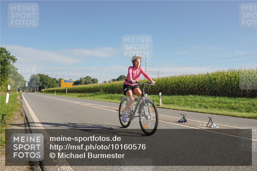 06.09.2026 - 20. Norderstedt Triathlon Michael Burmester http://msf.ph/oto/10160576 06.09.2026 09:41:17 Radfahren 666 meine-sportfotos.de
