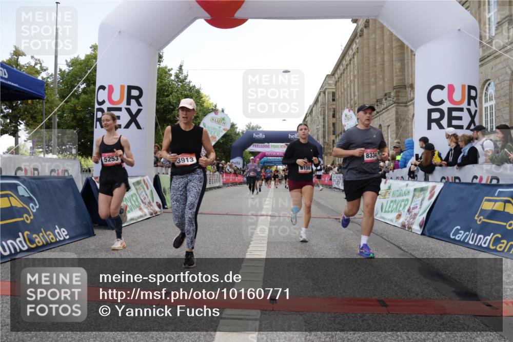 06.09.2026 - CURREX Alsterlauf Yannick Fuchs http://msf.ph/oto/10160771 06.09.2026 09:53:06 Ziel 2336, 2464, 2930, 3594, 3913, 4269, 4329, 4336, 4539, 4760, 4780, 4781, 5202, 5253, 5522, 6141, 6156, 6314, 8190, 8334 meine-sportfotos.de