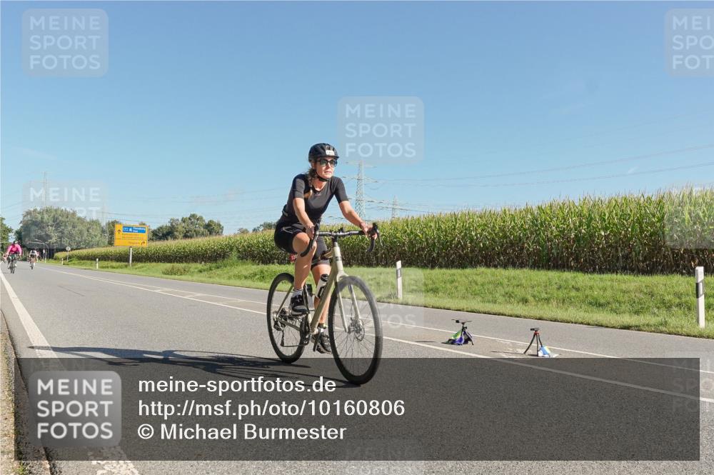 06.09.2026 - 20. Norderstedt Triathlon Michael Burmester http://msf.ph/oto/10160806 06.09.2026 10:33:28 Radfahren 735, 1203, 1227 meine-sportfotos.de