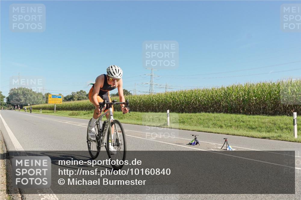 06.09.2026 - 20. Norderstedt Triathlon Michael Burmester http://msf.ph/oto/10160840 06.09.2026 10:33:56 Radfahren 718 meine-sportfotos.de