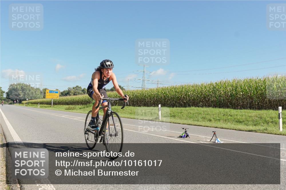 06.09.2026 - 20. Norderstedt Triathlon Michael Burmester http://msf.ph/oto/10161017 06.09.2026 10:38:45 Radfahren 743, 764 meine-sportfotos.de