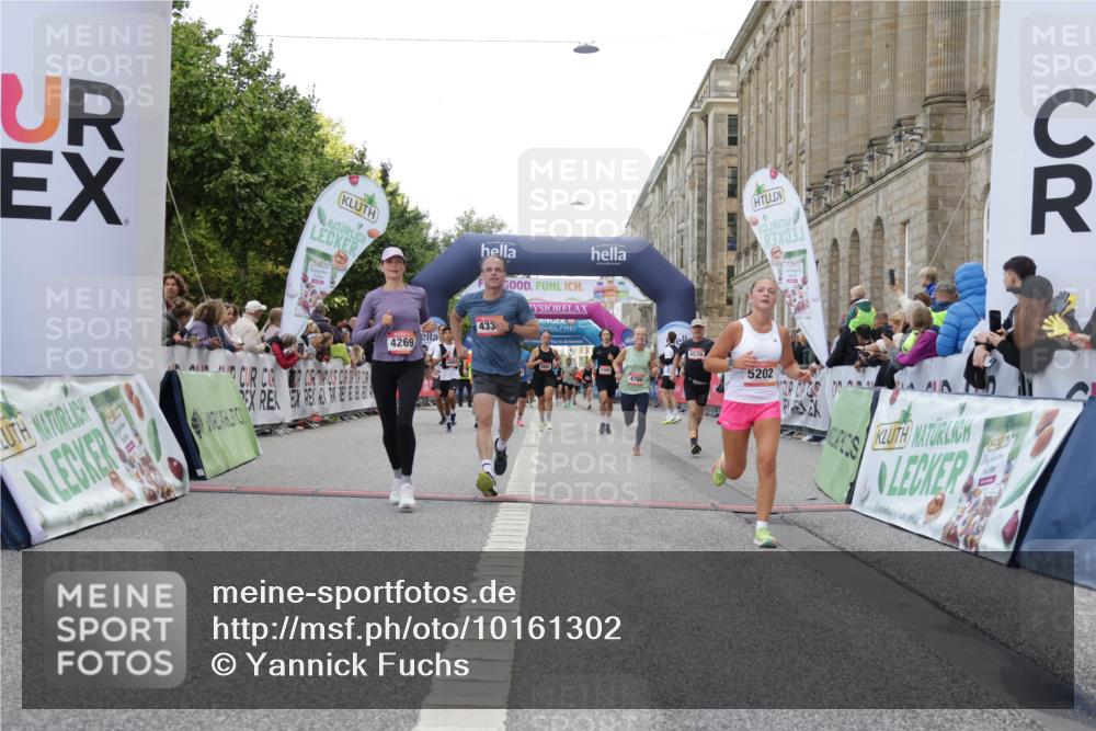 06.09.2026 - CURREX Alsterlauf Yannick Fuchs http://msf.ph/oto/10161302 06.09.2026 09:53:08 Ziel 2336, 2464, 2704, 2930, 3594, 3913, 4269, 4305, 4329, 4336, 4465, 4539, 4760, 5202, 5253, 5681, 5886, 5935, 6141, 6156, 8190, 8334 meine-sportfotos.de