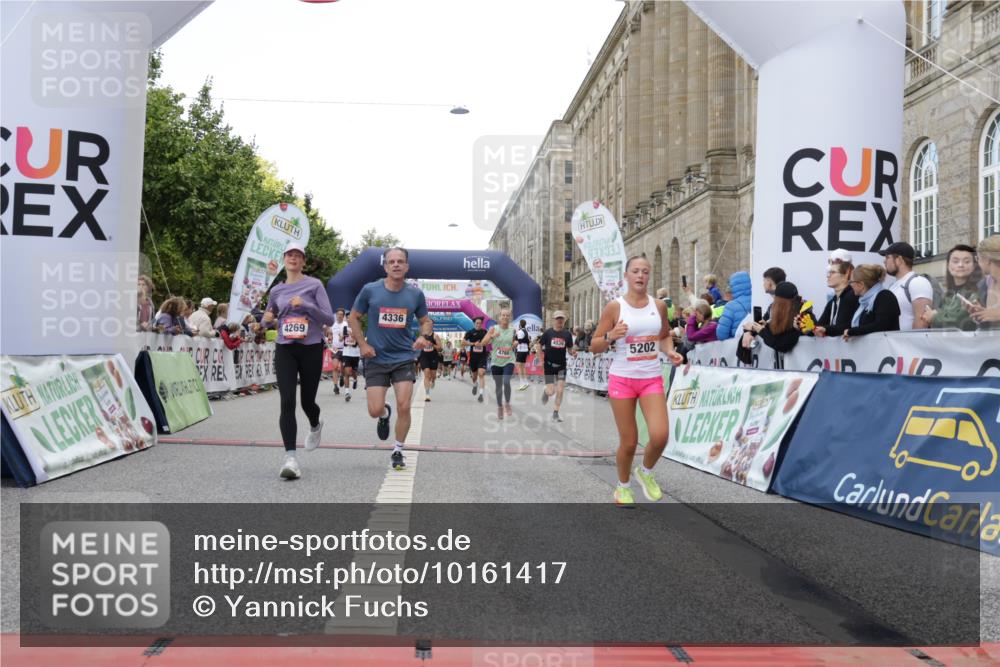 06.09.2026 - CURREX Alsterlauf Yannick Fuchs http://msf.ph/oto/10161417 06.09.2026 09:53:09 Ziel 2464, 2704, 2930, 3594, 3913, 4269, 4305, 4329, 4336, 4465, 4539, 4760, 5202, 5253, 5681, 5886, 5935, 6141, 6156, 8190, 8334 meine-sportfotos.de