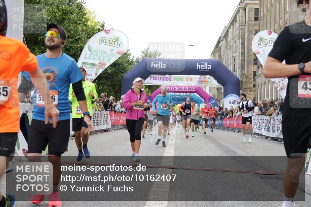 06.09.2026 - CURREX Alsterlauf Yannick Fuchs http://msf.ph/oto/10162407 06.09.2026 09:53:14 Ziel 2036, 2704, 3087, 4269, 4305, 4336, 4465, 4539, 4584, 4623, 4707, 4708, 4760, 4833, 4991, 5202, 5681, 5886, 5935, 8173, 8230, 8340 meine-sportfotos.de