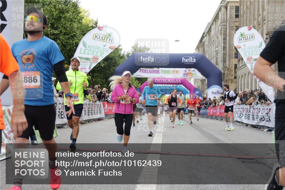 06.09.2026 - CURREX Alsterlauf Yannick Fuchs http://msf.ph/oto/10162439 06.09.2026 09:53:14 Ziel 2036, 2704, 3087, 4269, 4305, 4336, 4465, 4539, 4584, 4623, 4707, 4708, 4760, 4833, 4991, 5202, 5681, 5886, 5935, 8173, 8230, 8340 meine-sportfotos.de