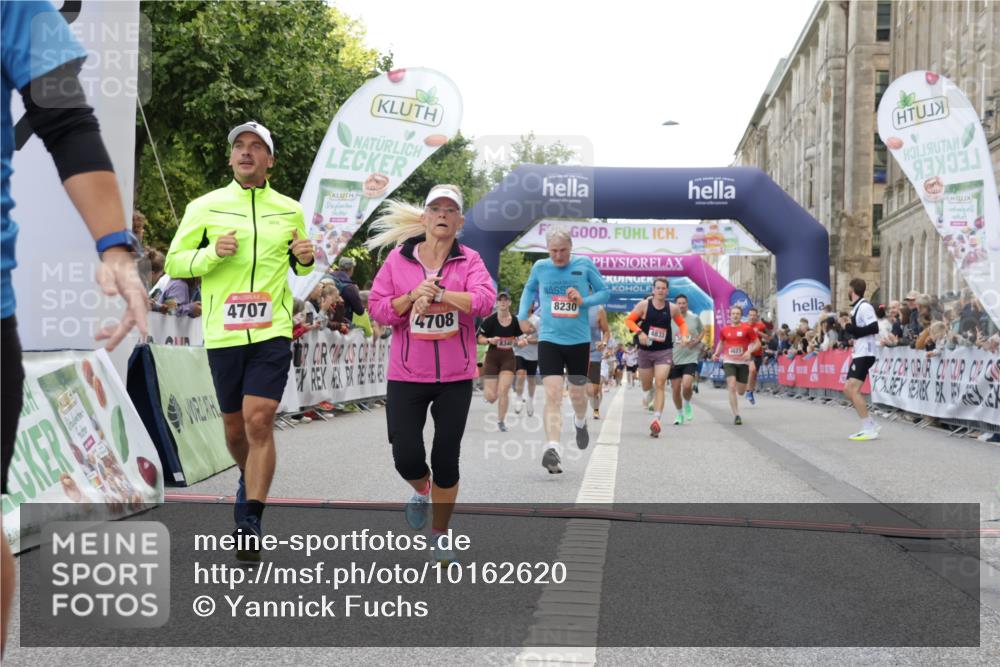 06.09.2026 - CURREX Alsterlauf Yannick Fuchs http://msf.ph/oto/10162620 06.09.2026 09:53:15 Ziel 2036, 2704, 3087, 4269, 4305, 4336, 4465, 4539, 4584, 4623, 4707, 4708, 4760, 4833, 4991, 5202, 5681, 5886, 5935, 5983, 8173, 8187, 8230, 8340 meine-sportfotos.de