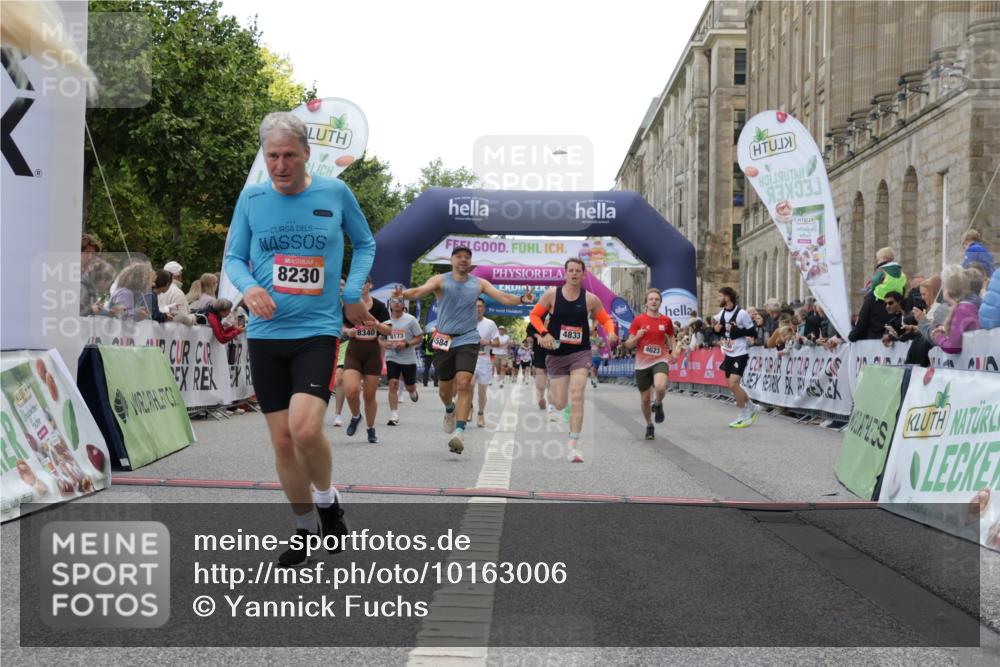 06.09.2026 - CURREX Alsterlauf Yannick Fuchs http://msf.ph/oto/10163006 06.09.2026 09:53:16 Ziel 2036, 2460, 2554, 2704, 3087, 3395, 3396, 4305, 4336, 4465, 4539, 4584, 4623, 4707, 4708, 4760, 4833, 4991, 5681, 5886, 5935, 5983, 8173, 8187, 8230, 8340 meine-sportfotos.de