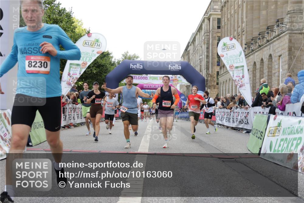 06.09.2026 - CURREX Alsterlauf Yannick Fuchs http://msf.ph/oto/10163060 06.09.2026 09:53:17 Ziel 2036, 2460, 2554, 2704, 3087, 3395, 3396, 4305, 4465, 4539, 4584, 4623, 4707, 4708, 4760, 4833, 4991, 5681, 5886, 5935, 5983, 8173, 8187, 8230, 8340 meine-sportfotos.de