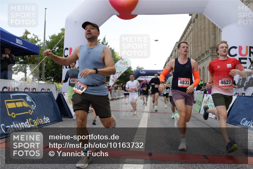 06.09.2026 - CURREX Alsterlauf Yannick Fuchs http://msf.ph/oto/10163732 06.09.2026 09:53:19 Ziel 2036, 2460, 2554, 2561, 2704, 3065, 3087, 3395, 3396, 4305, 4465, 4584, 4623, 4707, 4708, 4833, 4991, 5681, 5886, 5935, 5983, 8173, 8187, 8230, 8340 meine-sportfotos.de